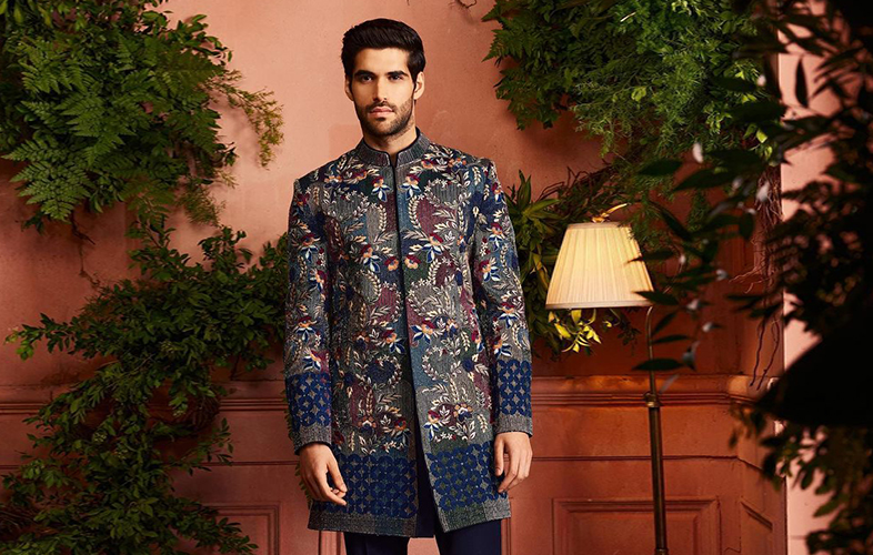 All-time Favourite Looks From Manish Malhotra Sherwani Collection
