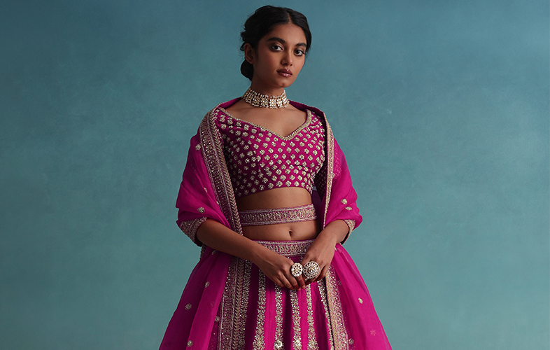 Breathtaking Pink Bridal Lehenga For This Wedding Season