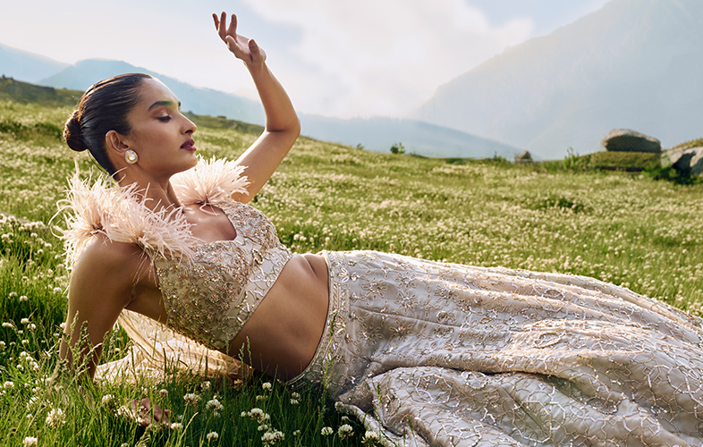 Bride & Baraat KALKI’s Ivory Lehenga Craze