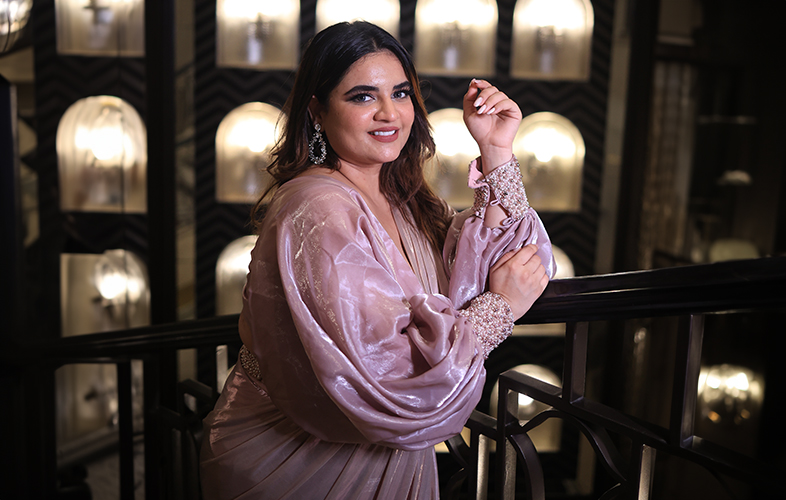 Styling Tips for Plus-Size Women in Indian Ethnic Outfits